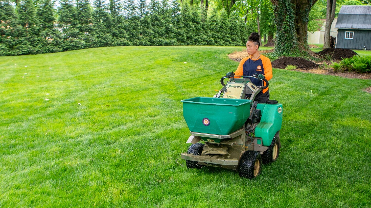 lawn fertilizer application